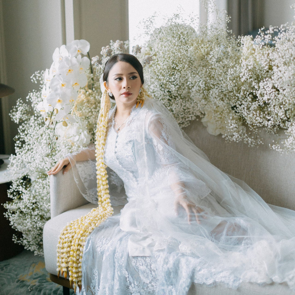 B&B - Bridal Sofa