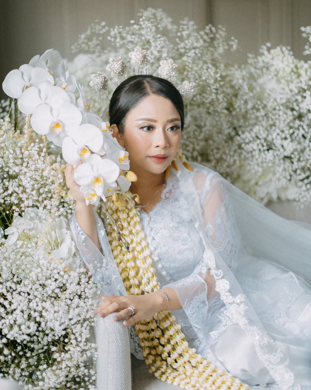 B&B - Bridal Sofa