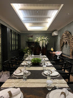 Intimate Gathering Room Decoration
