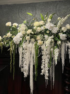 Intimate Gathering Room Decoration